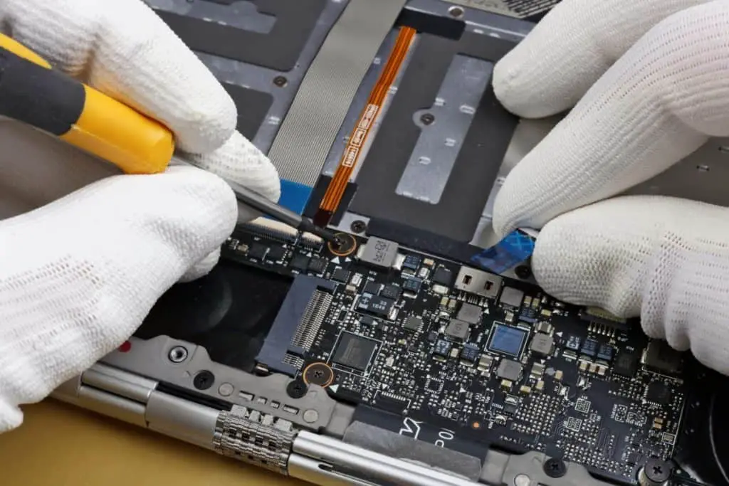 Computer notebook Lenovo brand repair
