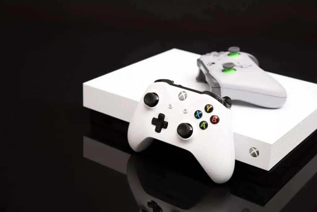 Xbox One X white