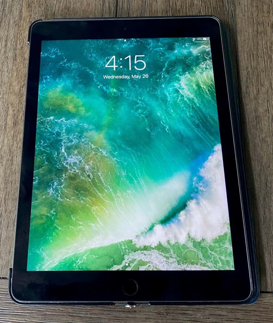 Is it Bad to Leave the Tablet Plugged in All the Time? The One Tech Stop