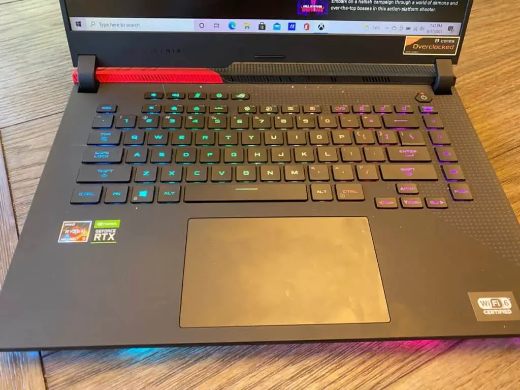 ASUS ROG SSTRIX keyboard