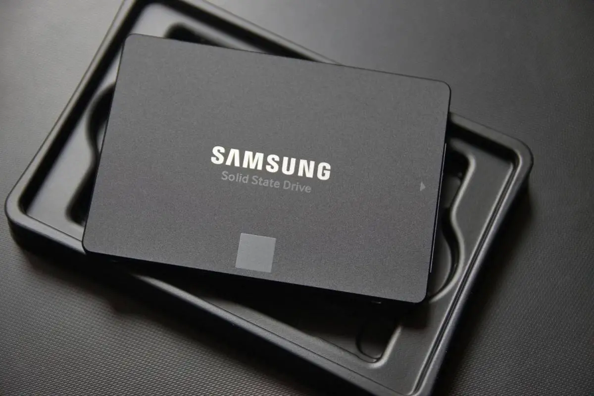 Can You Connect an SSD to a Tablet? – The One Tech Stop
