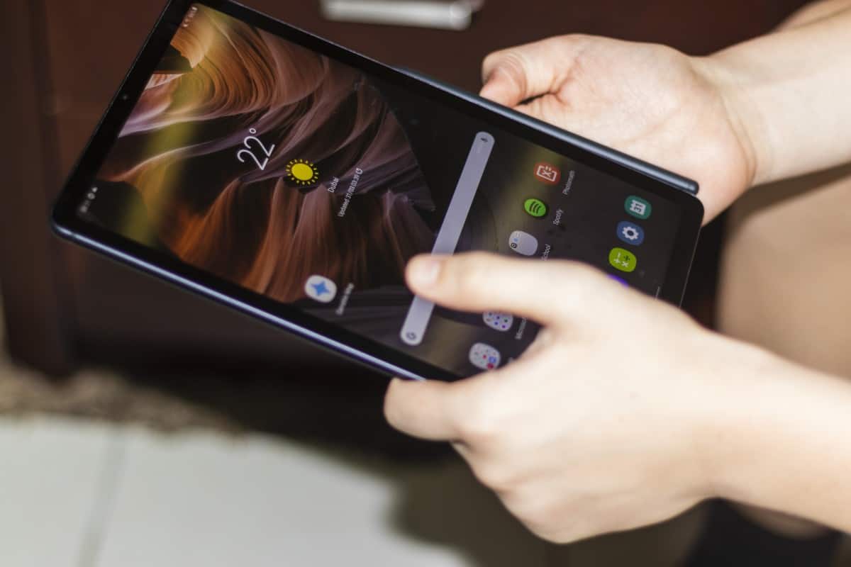 My Tablet Keeps Shutting Down How to Fix It! The One Tech Stop