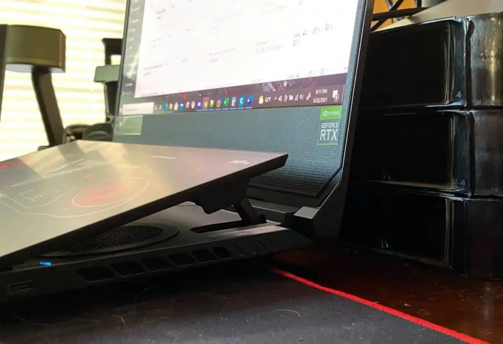 laptop hinge 1