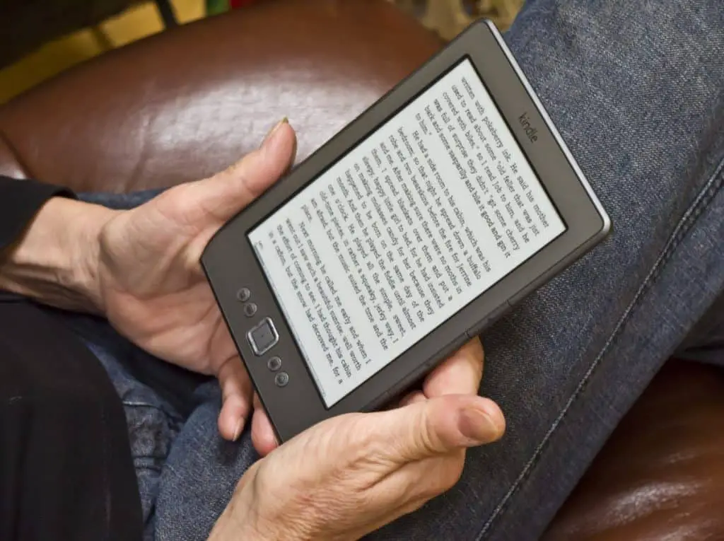 Reading with a Kindle E-reader
