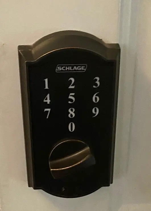 Smart Door Lock Close