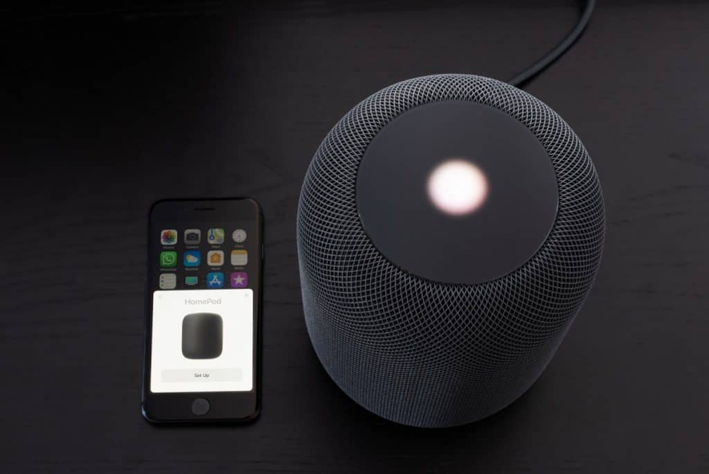 Installing an Apple HomePod speaker